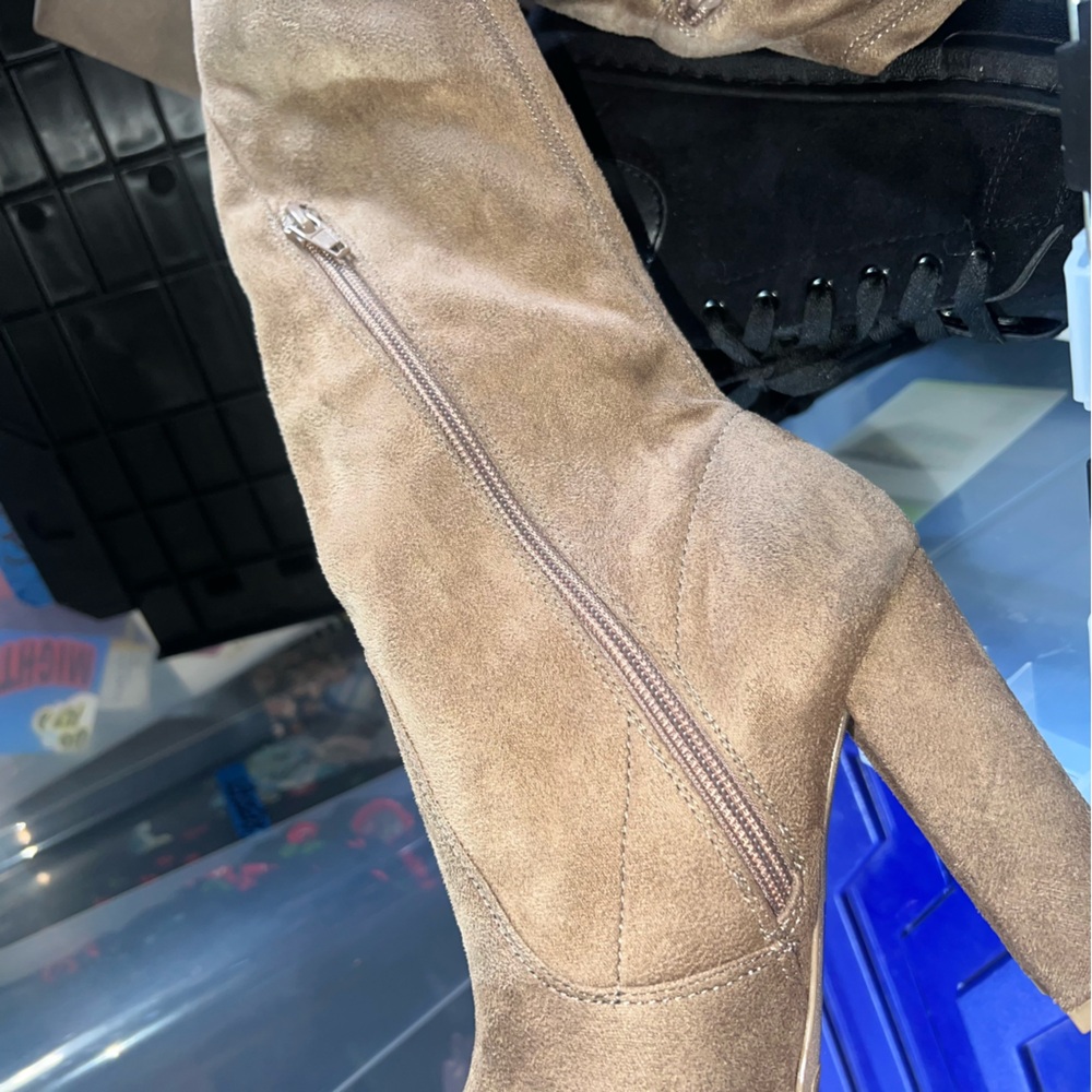 Over the Knee Amaya Tan Boots (NWOT) - Picture 9 of 16